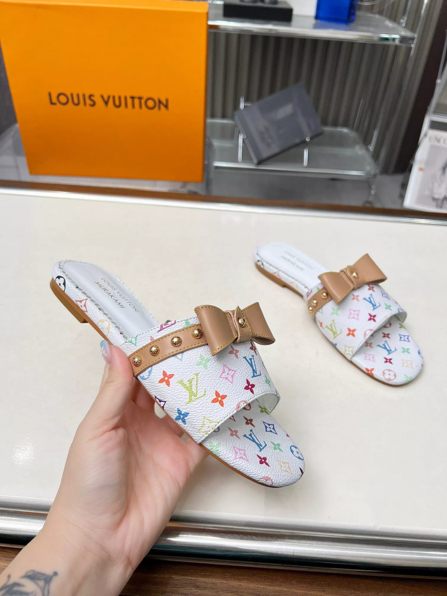 louis vuitton chaussons pour femme s_12a25534